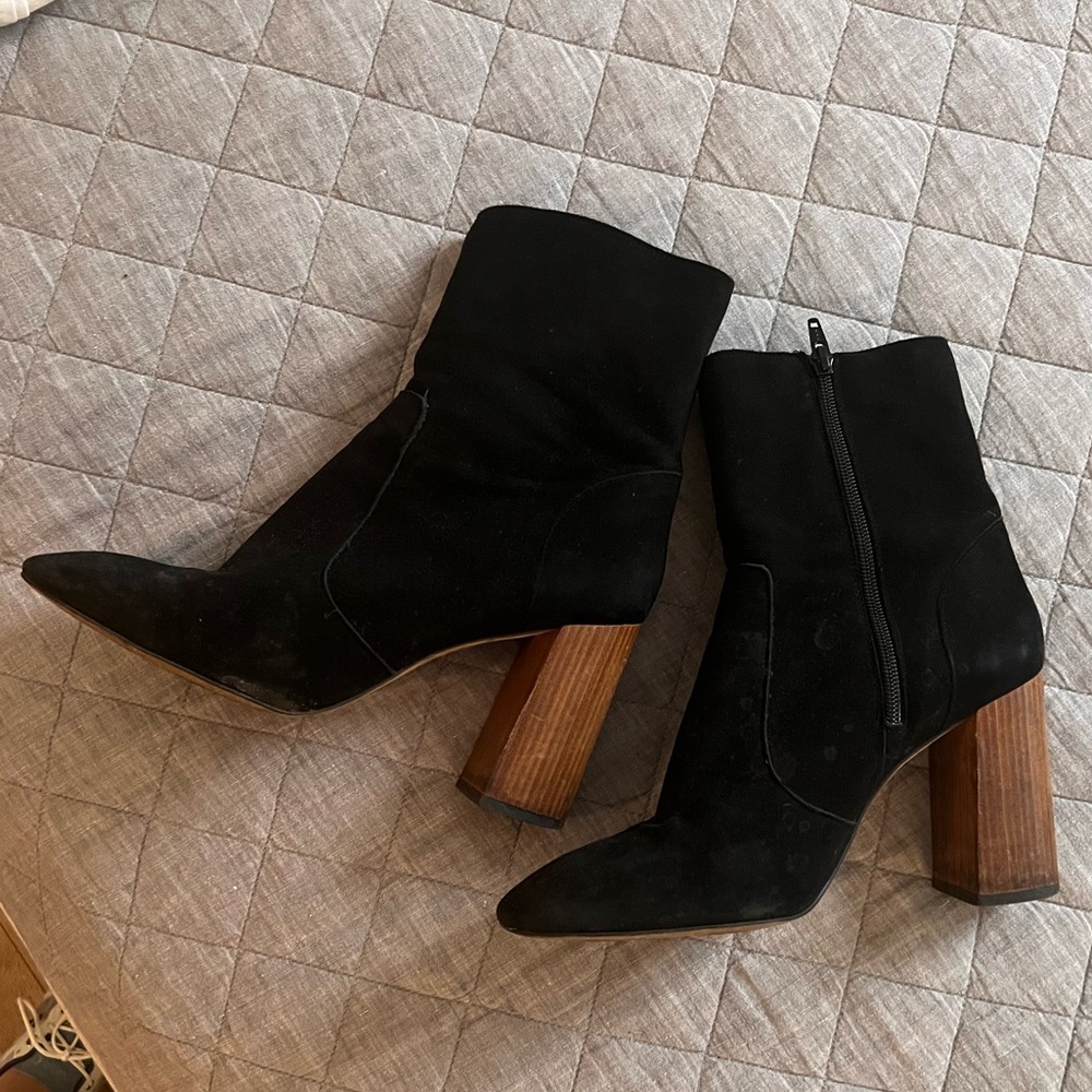 Retro heel faux suede black square toed bootie
